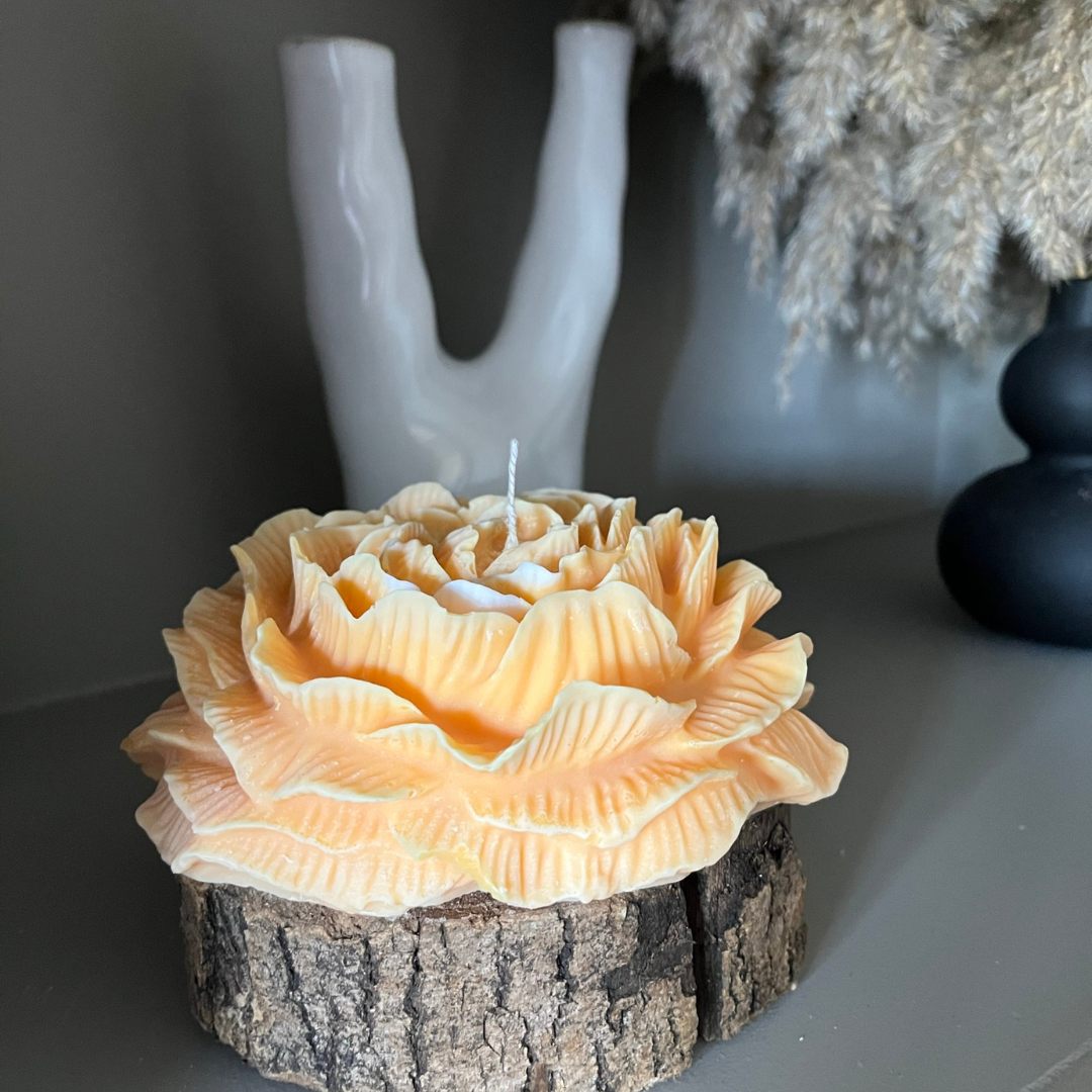 Large Peony 15cm Scented Soy Candle - Nude Flame Candles