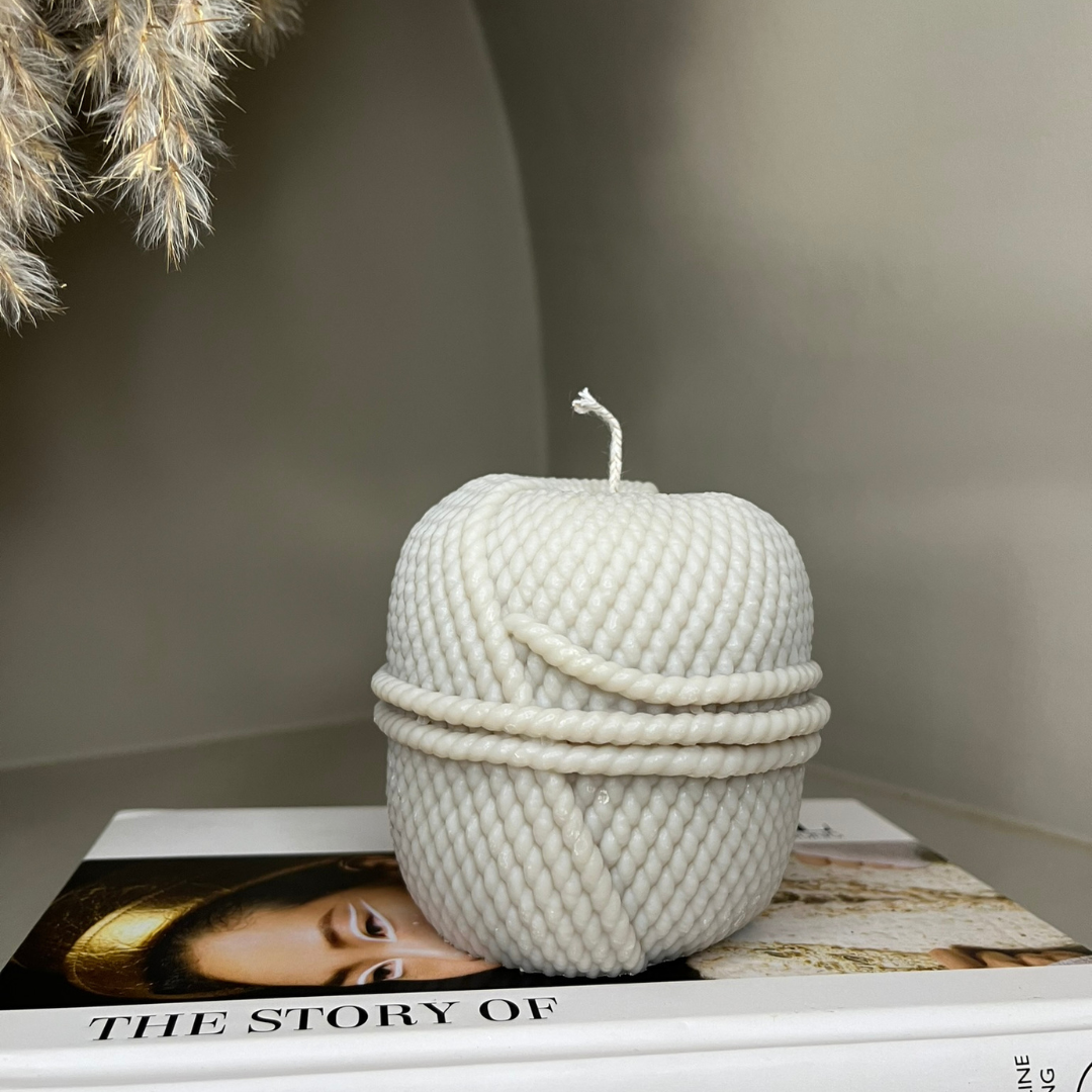 Short Wick and Wool Scented Soy Candle - Nude Flame Candles