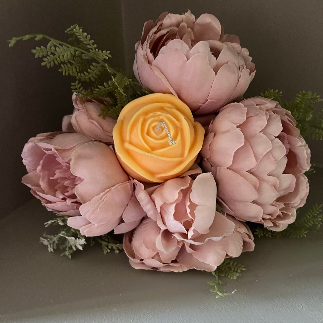 Rose Scented Soy Candle - Nude Flame Candles
