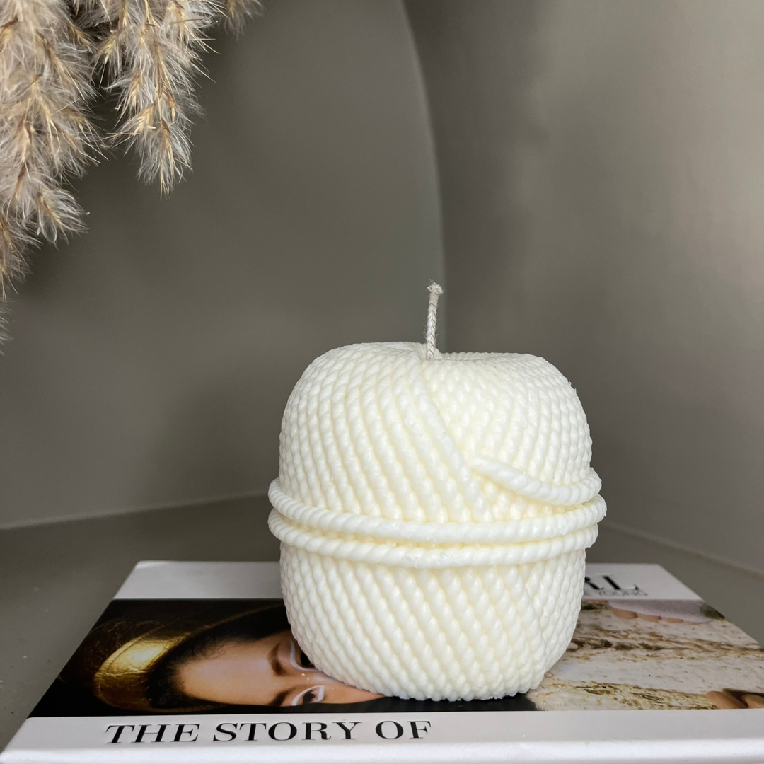 Short Wick and Wool Scented Soy Candle - Nude Flame Candles