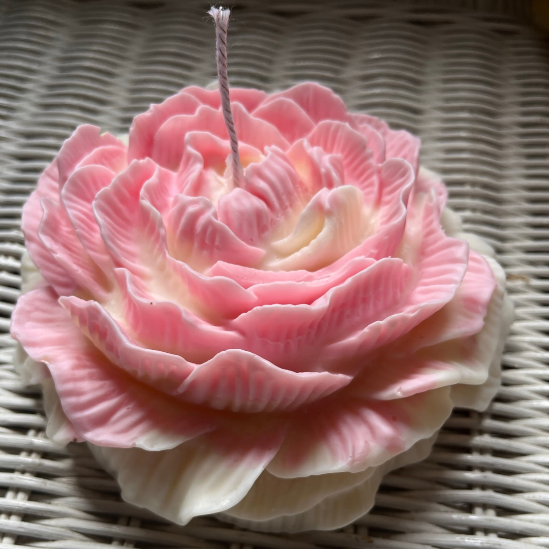 Large Peony 15cm Scented Soy Candle - Nude Flame Candles