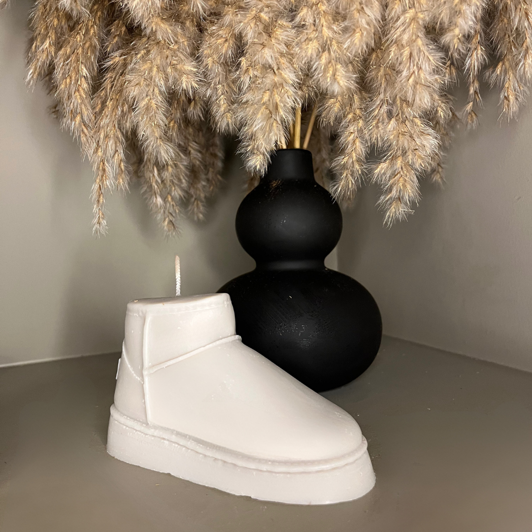 Ugg Boot Soy Scented Candle - Nude Flame Candles
