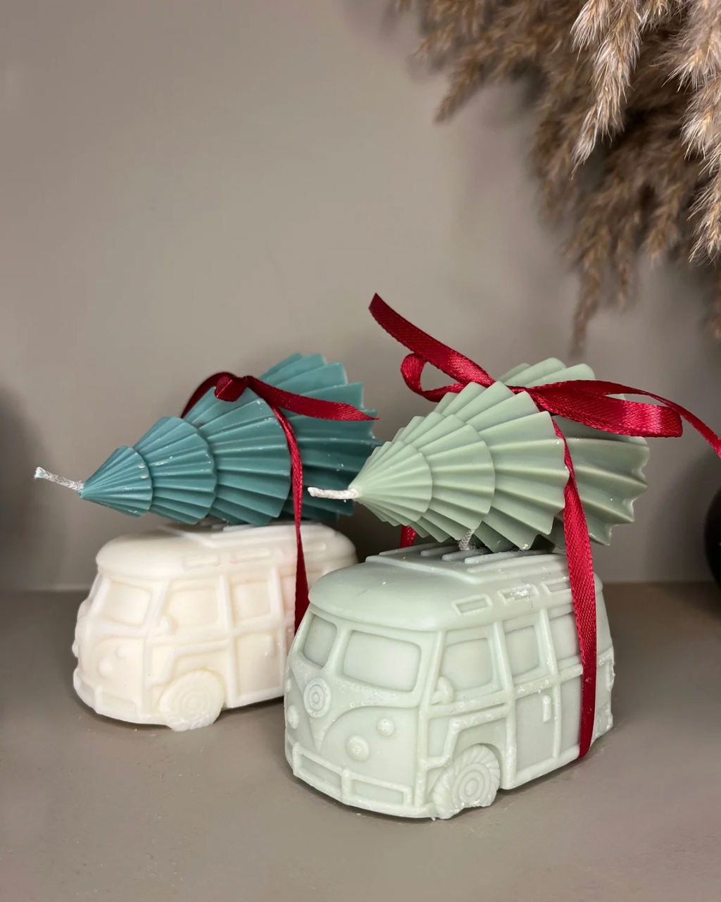 Christmas Tree Camper Car Duo Pair Soy Scented Candle - Nude Flame Candles