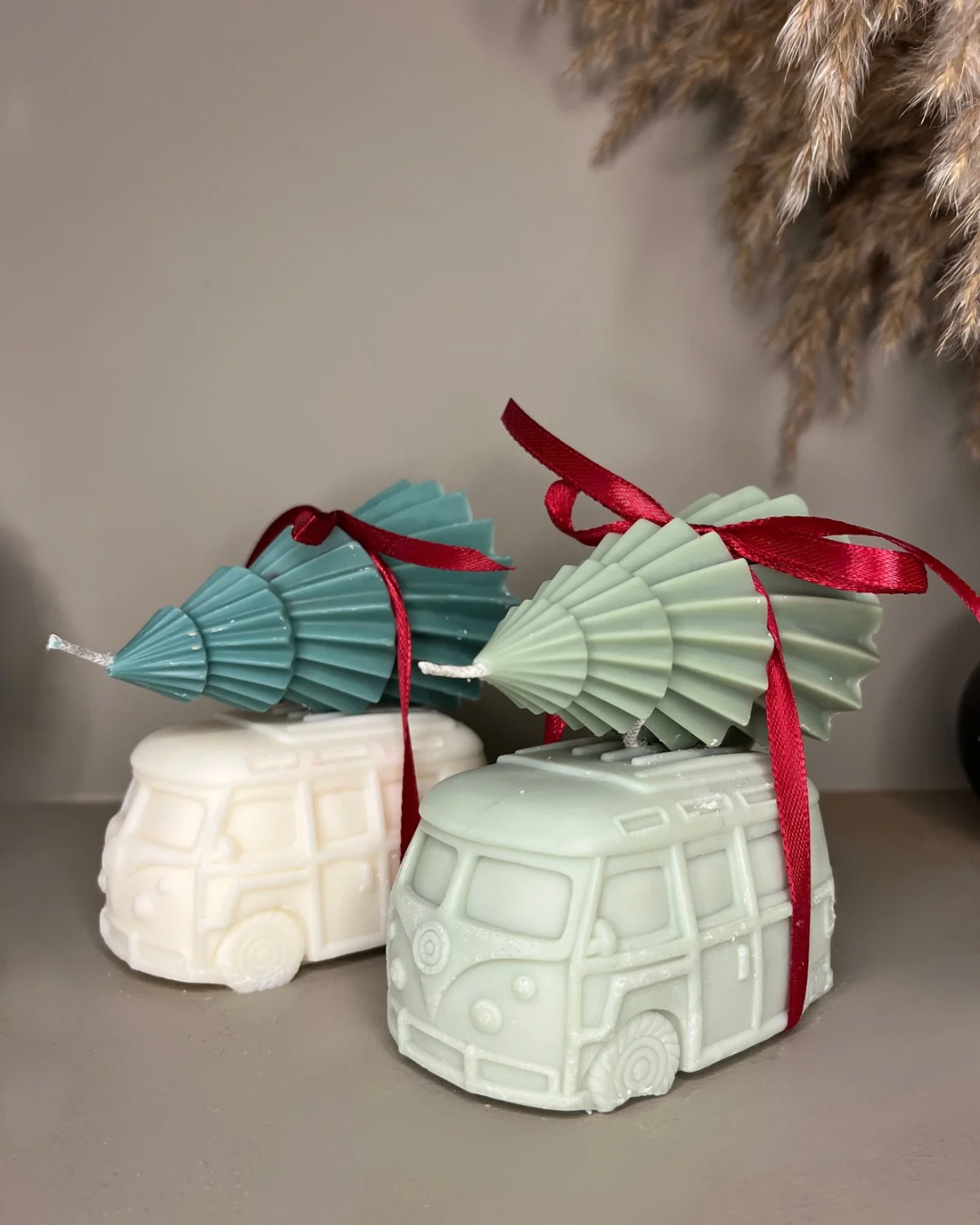 Christmas Tree Camper Car Duo Pair Soy Scented Candle - Nude Flame Candles