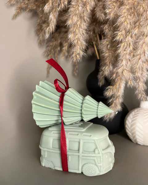 Christmas Tree Camper Car Duo Pair Soy Scented Candle - Nude Flame Candles