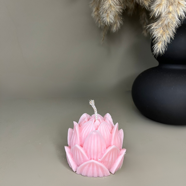 Lotus Flower Scented Soy Candle - Nude Flame Candles