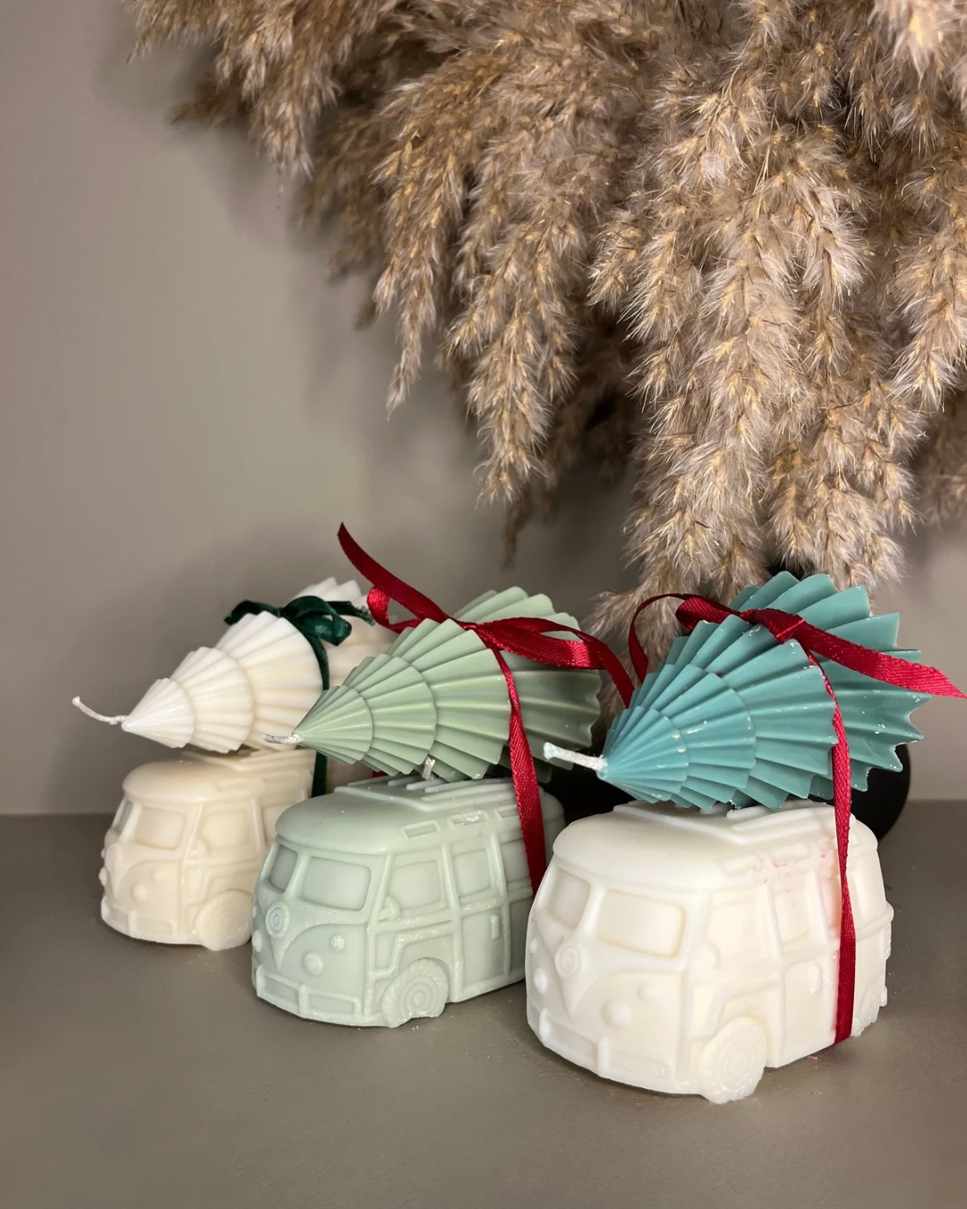 Christmas Tree Camper Car Duo Pair Soy Scented Candle - Nude Flame Candles