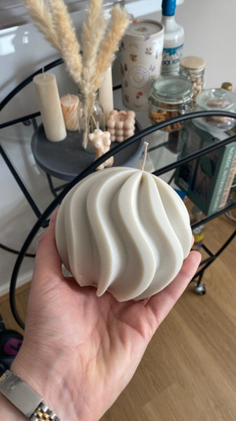 Spiral Circular Scented Soy Candle - Nude Flame Candles