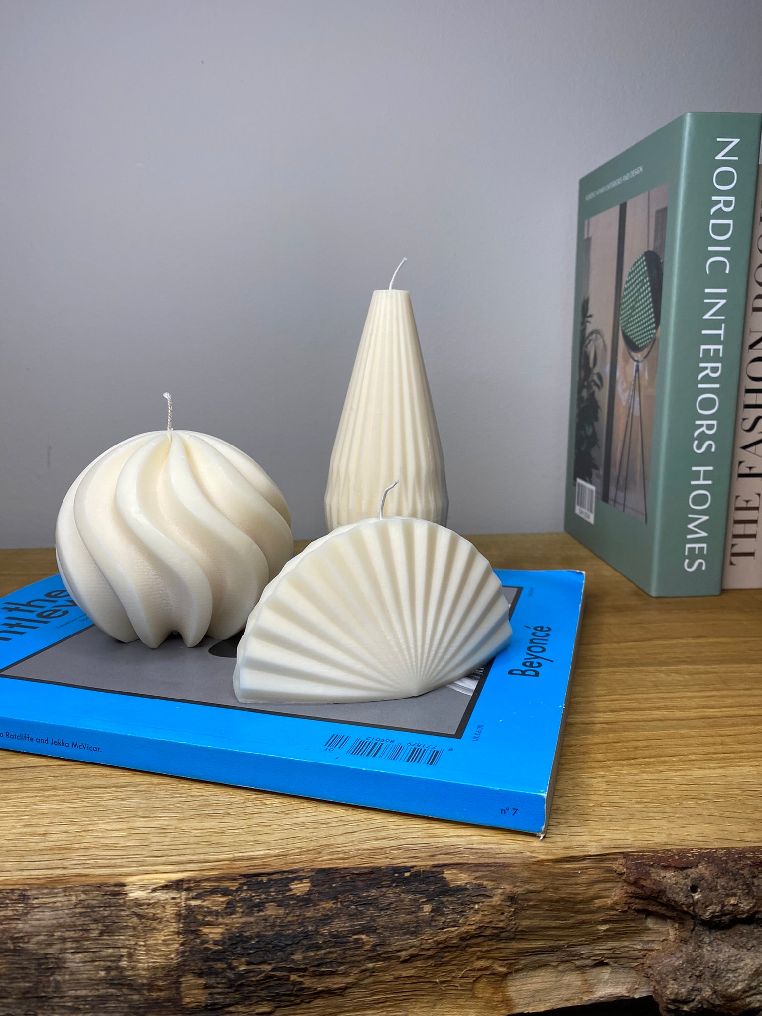 Skylar Scallop Shell Scented Soy Candle - Nude Flame Candles