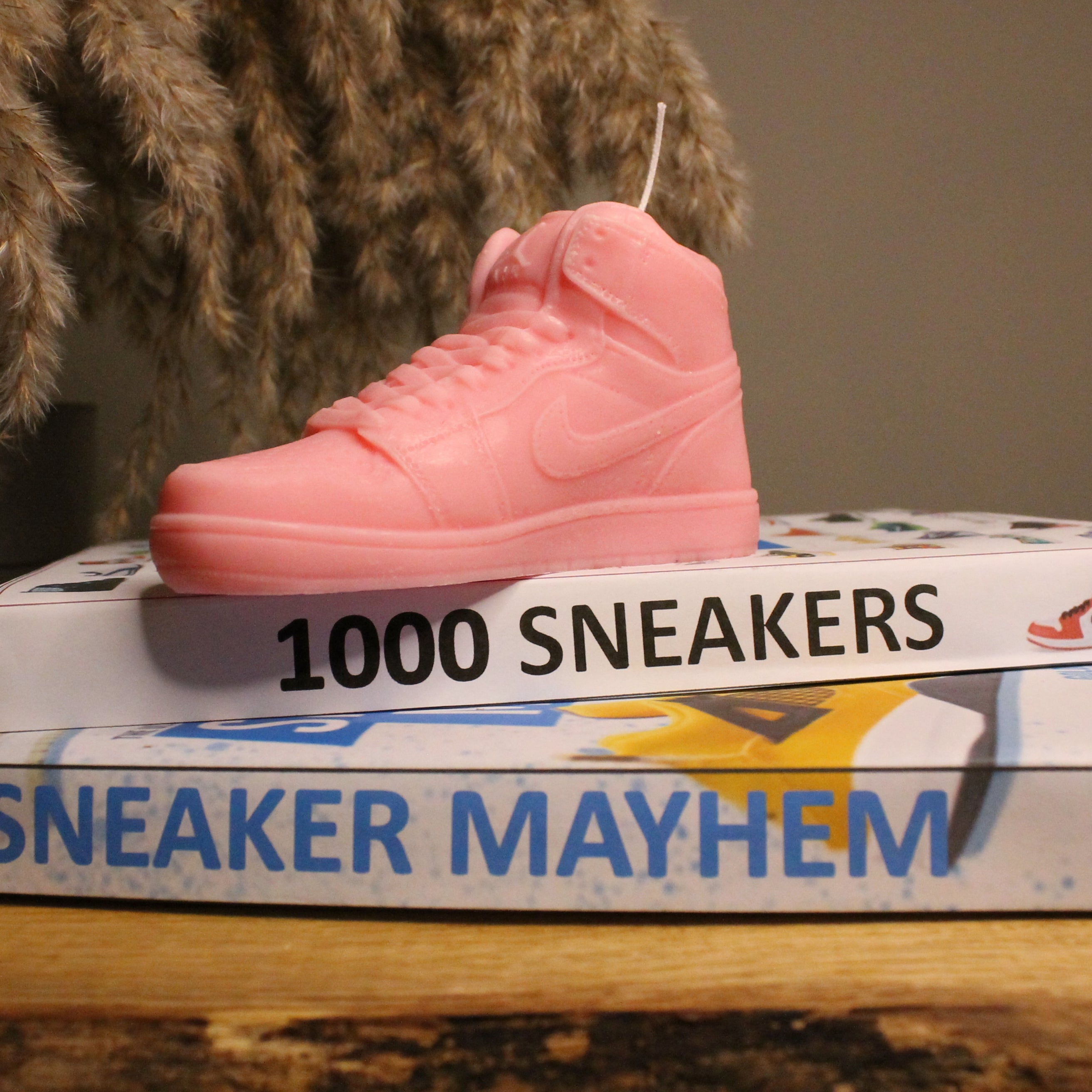 Sneaker Basketball Soy Scented Candle 13cm AJ1 Mid - Nude Flame Candles