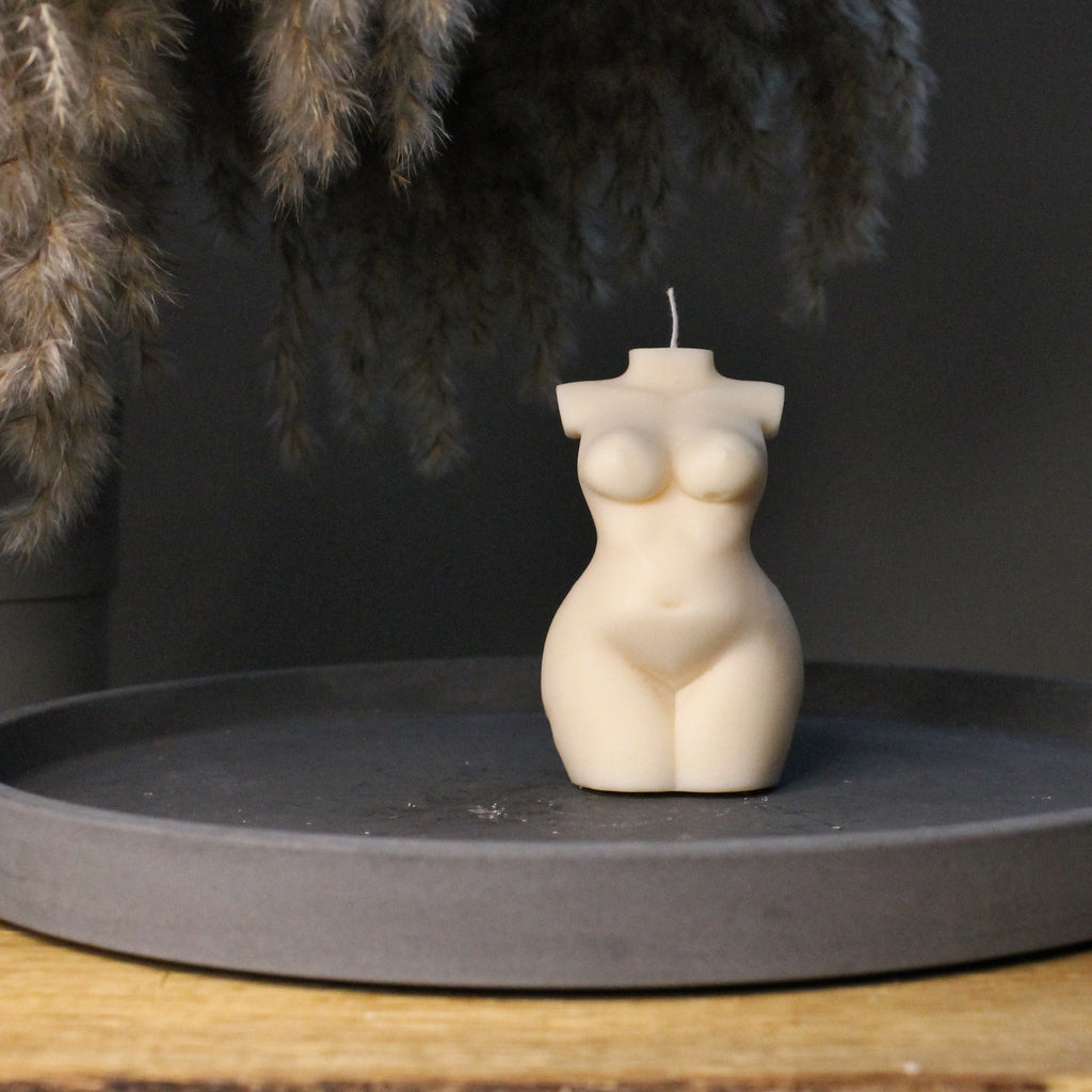 Paloma Curvy Naked Body Scented Soy Candle 10cm - Nude Flame Candles