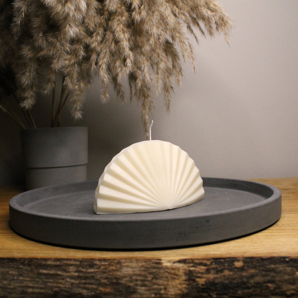 Skylar Scallop Shell Scented Soy Candle - Nude Flame Candles