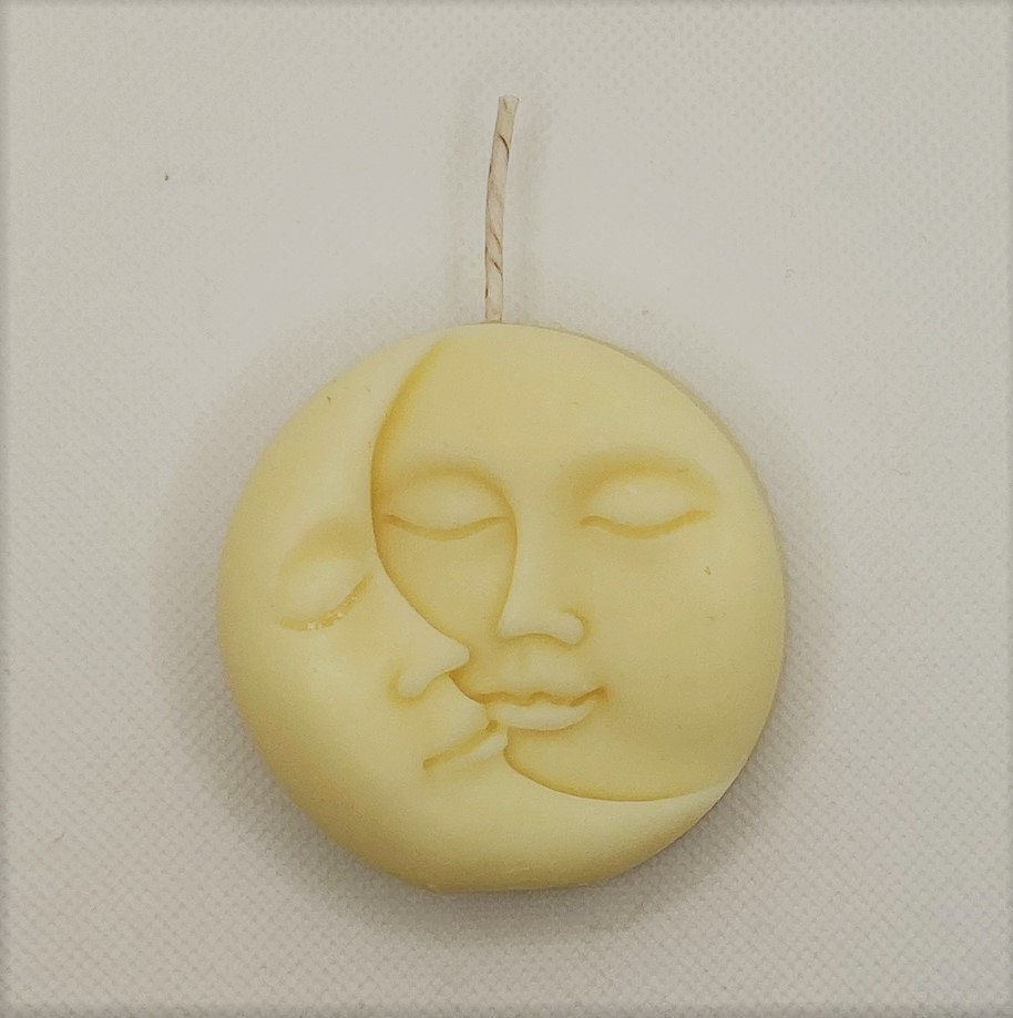 Moonie Soy Scented Candle 8cm - Nude Flame Candles