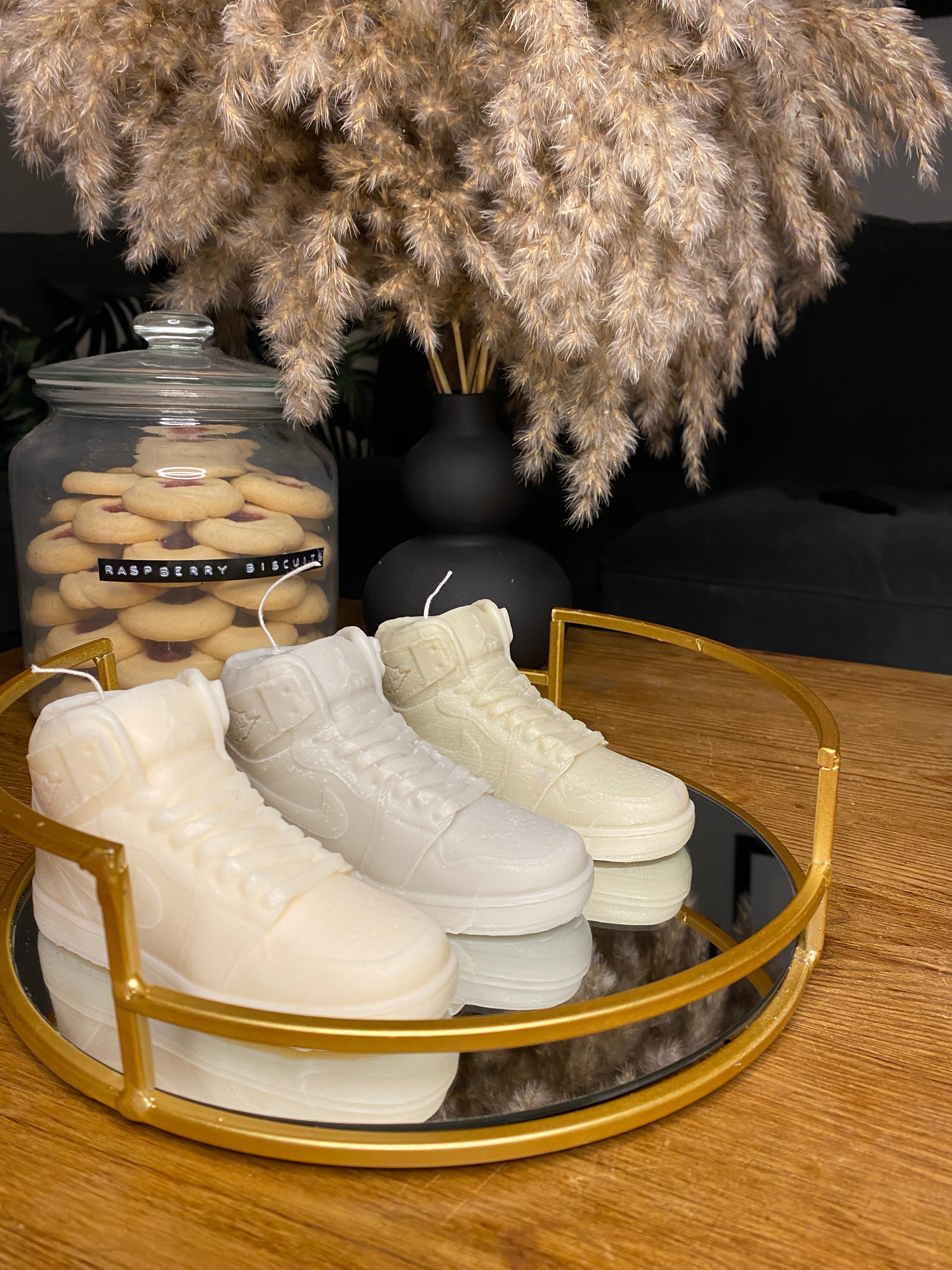 Sneaker Basketball Soy Scented Candle 13cm AJ1 Mid - Nude Flame Candles