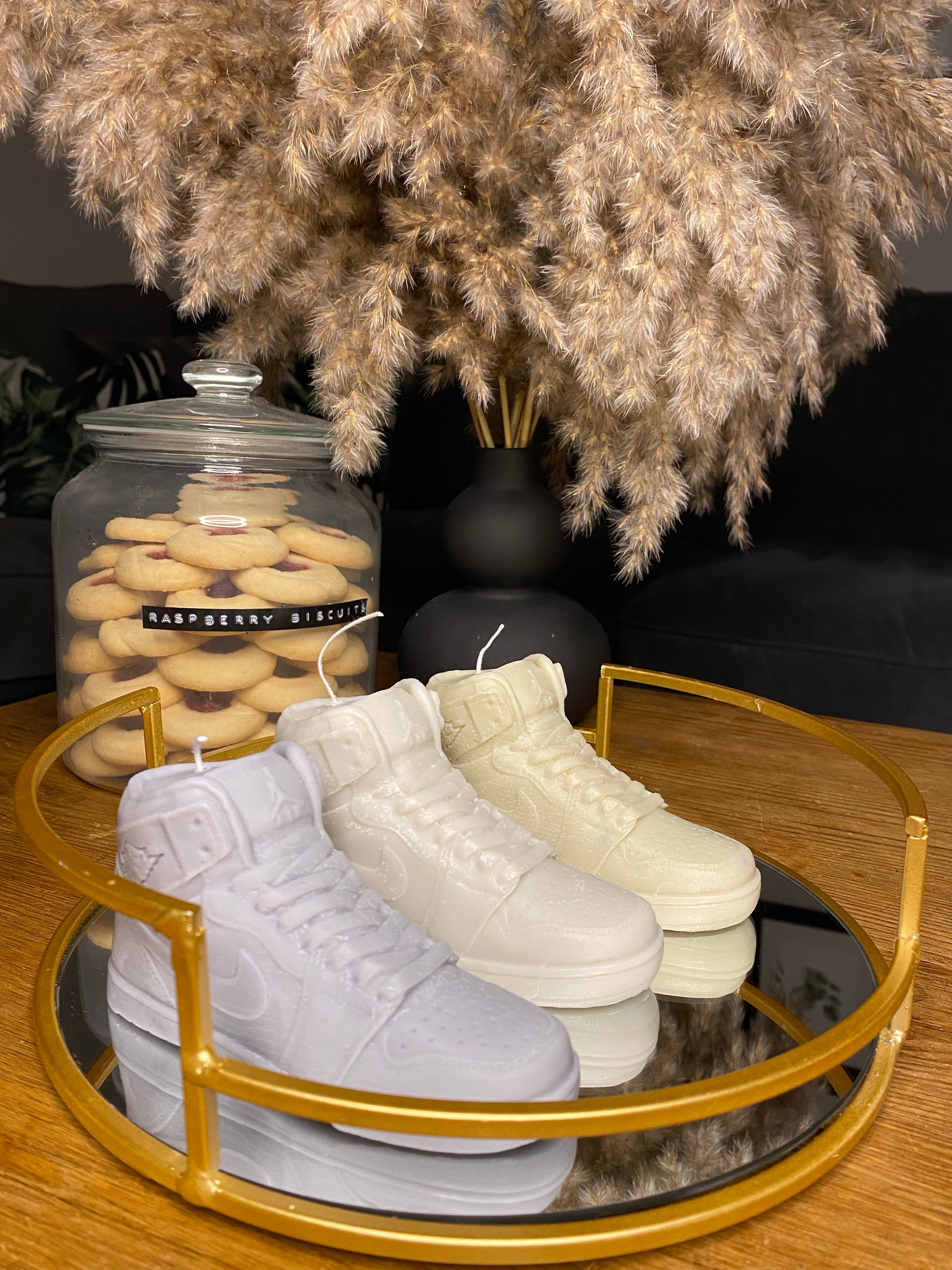 Sneaker Basketball Soy Scented Candle 13cm AJ1 Mid - Nude Flame Candles